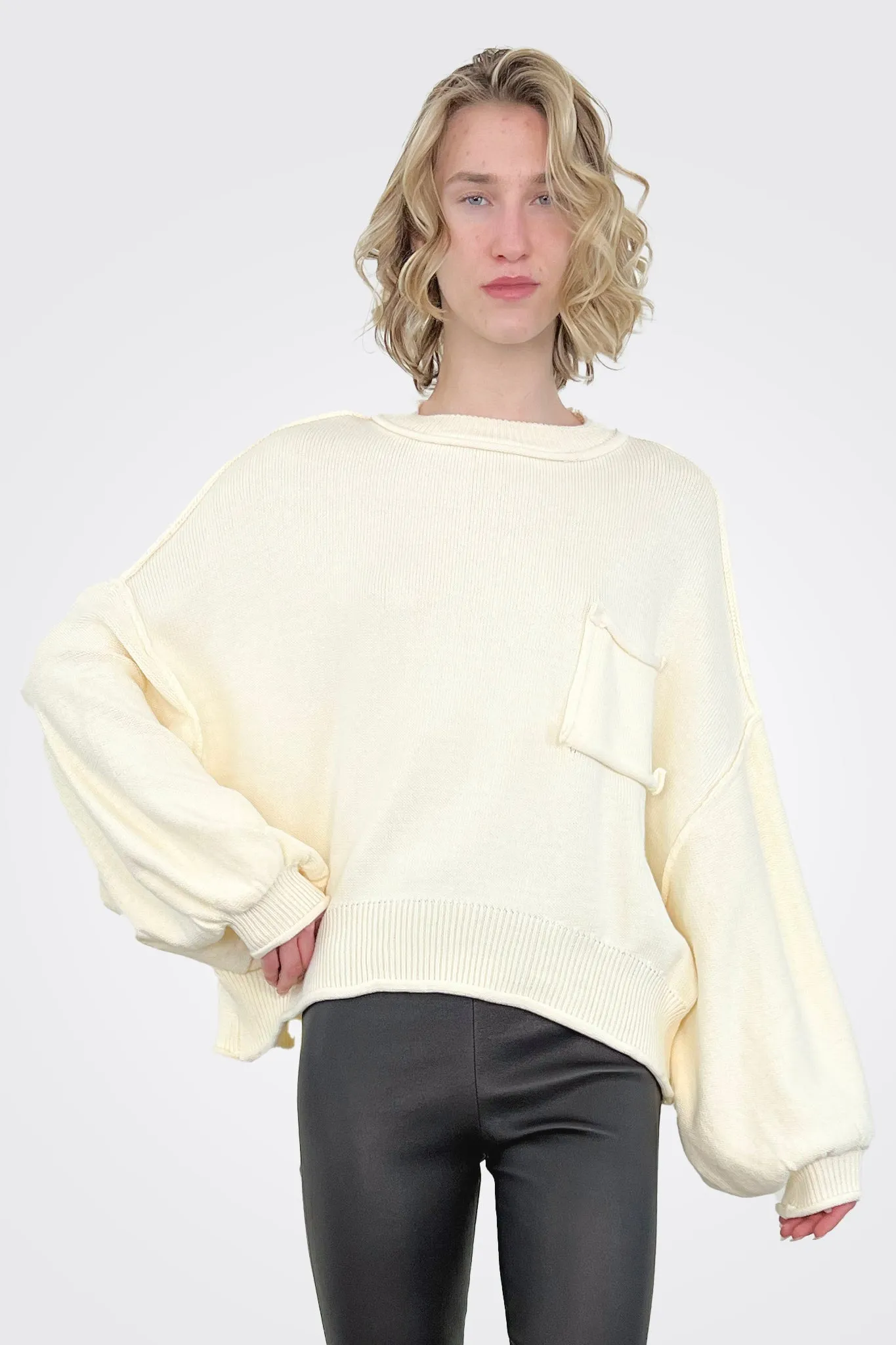 Bell Sleeved Sweater - Cream