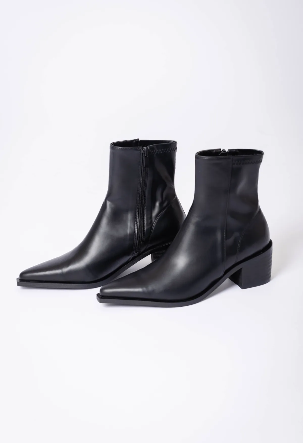 Darcy Ankle Boots - black