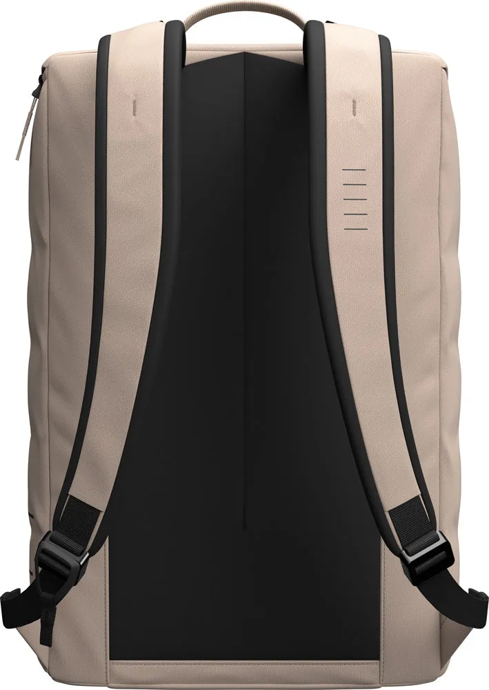 D_b_ D_b_ Hugger Base Backpack