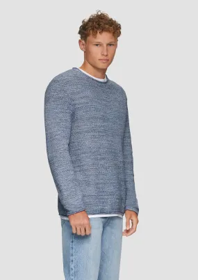 Knitted sweater with double layer