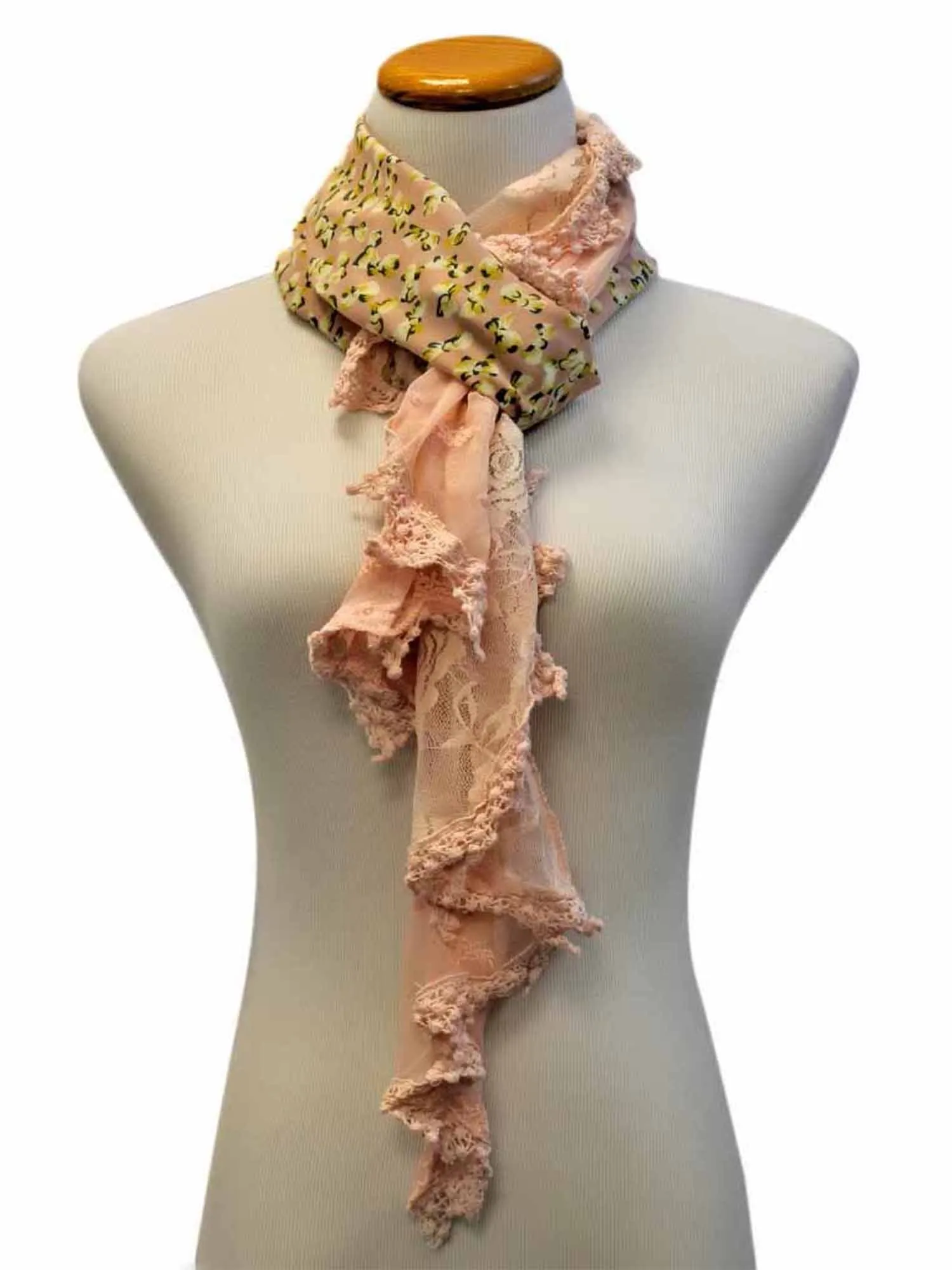 Lightweight Lace Scarf With Bow Print