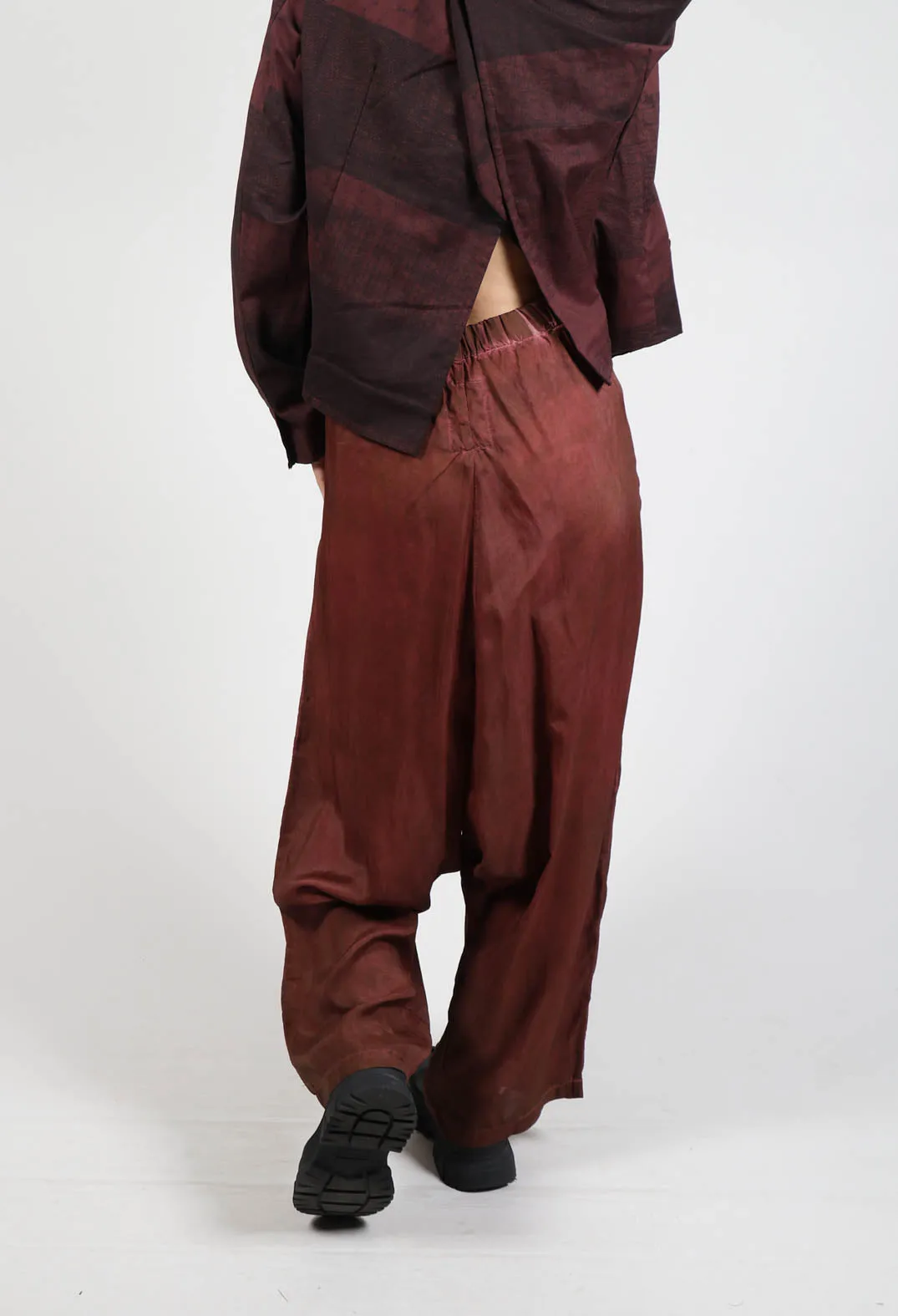 Pull on Straight Trousers in Rust Cloud