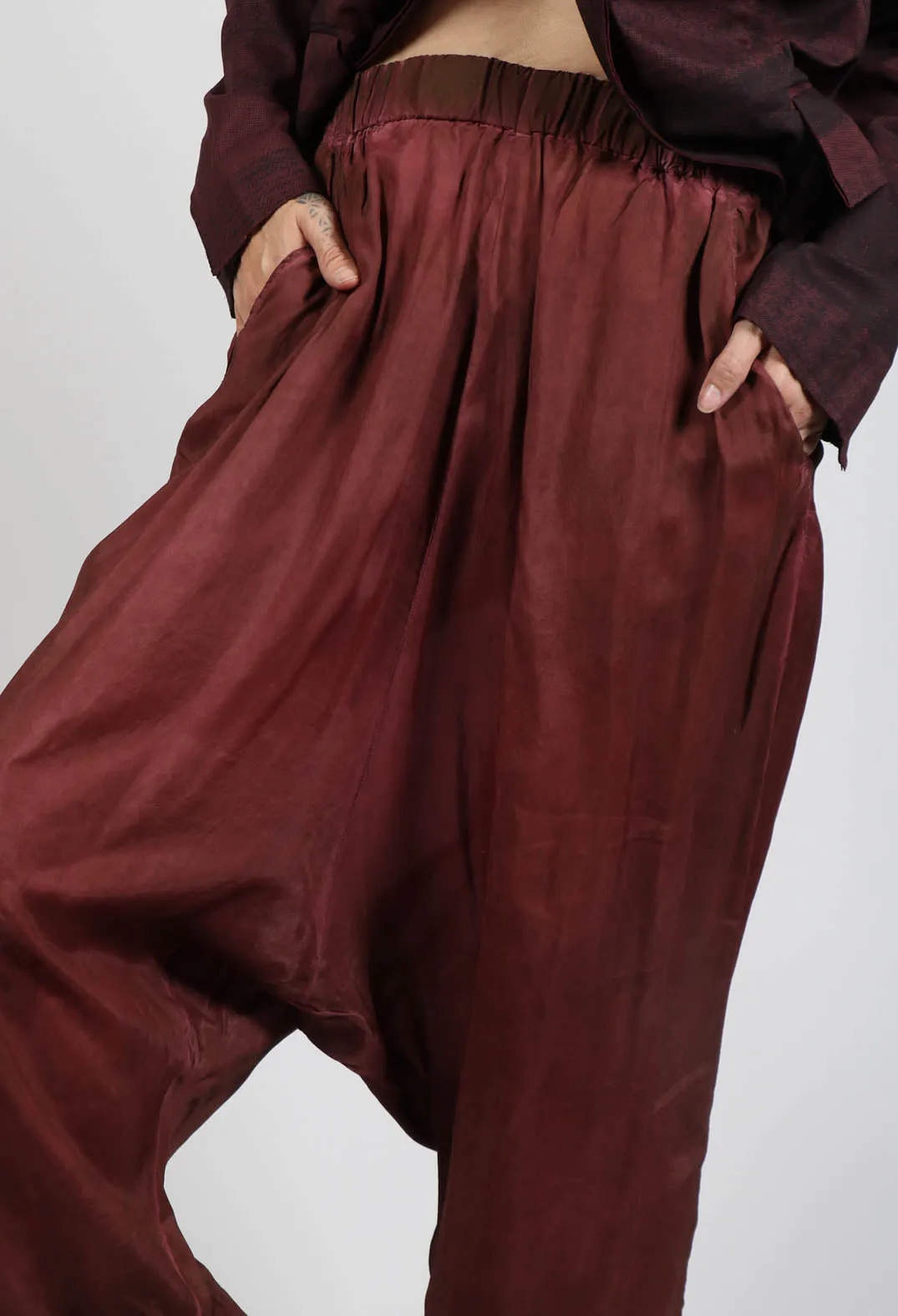 Pull on Straight Trousers in Rust Cloud