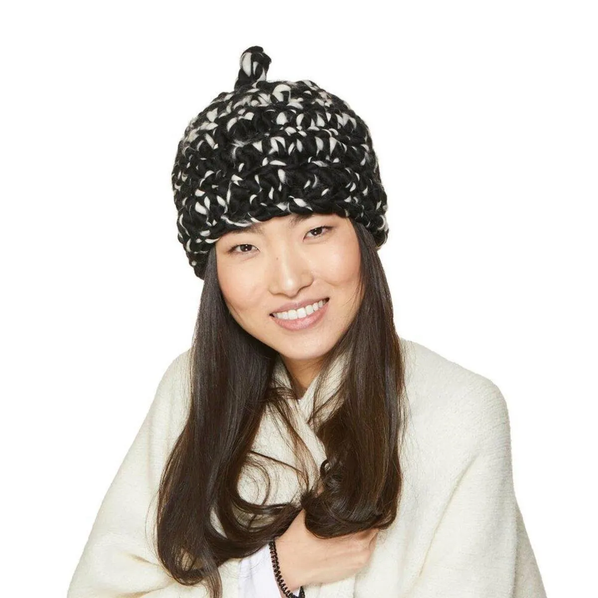 store blend tulip beanies - black/white